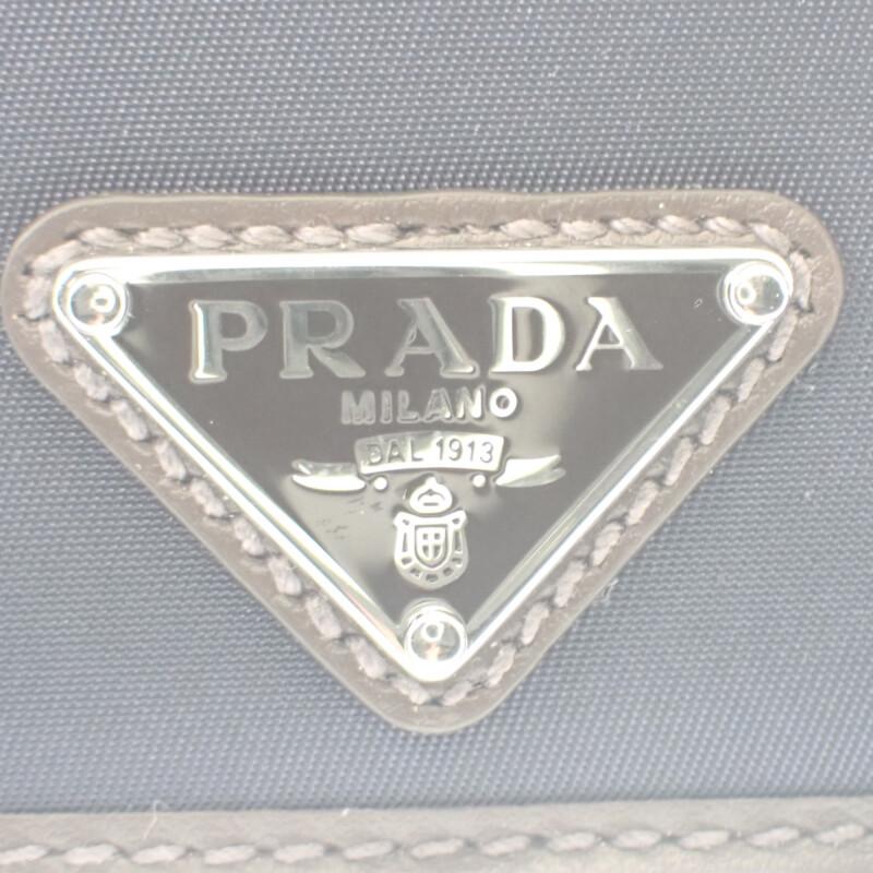 Prada 2MC025_384_F0C1B Визитница Темно-синий/Темно-коричневый Нейлон/кожа Женщины