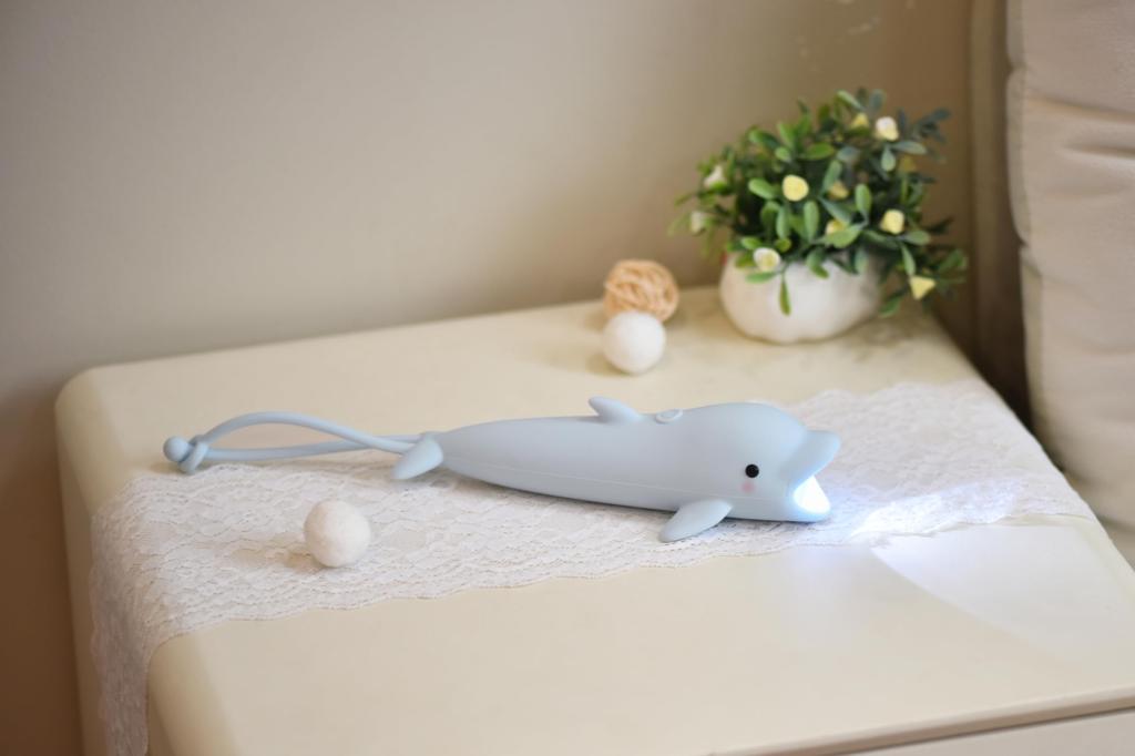 Перезаряжаемый светодиодный дельфин YZYOE, милый, из приятного на ощупь силикагеля, с возможностью регулировки яркости при длительном нажатии, идея для наружного освещения, фонарик,