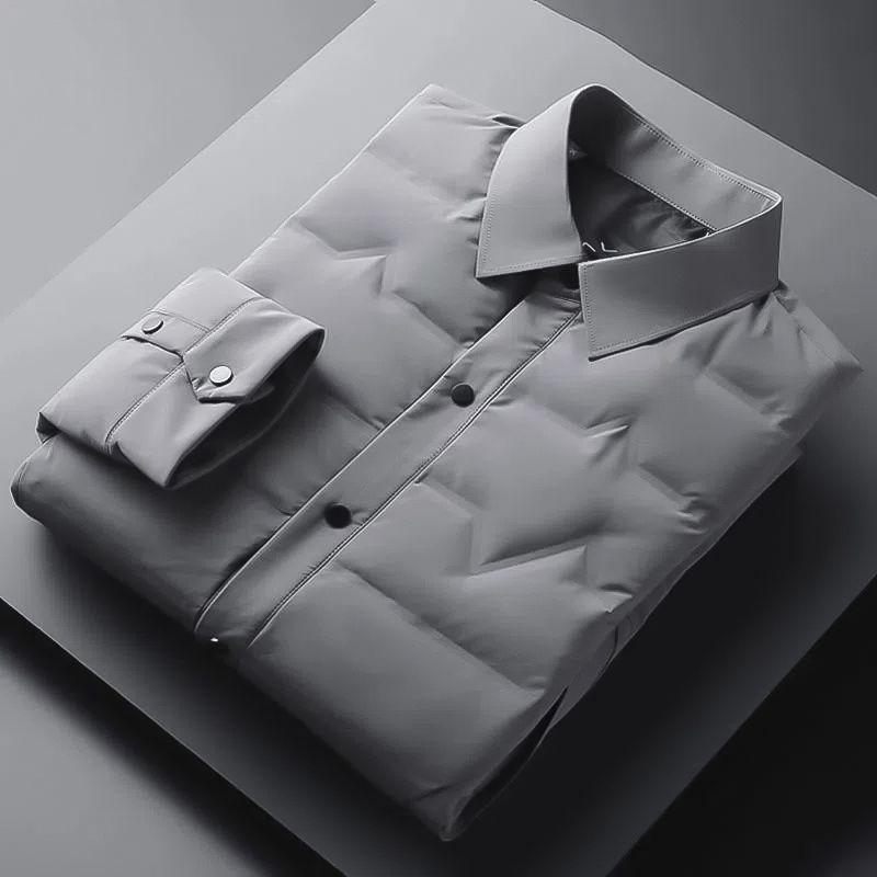 Мужская легкая куртка-пуховик в деловом стиле - теплая, короткая, на белом утином пуху, с воротником-стойкой