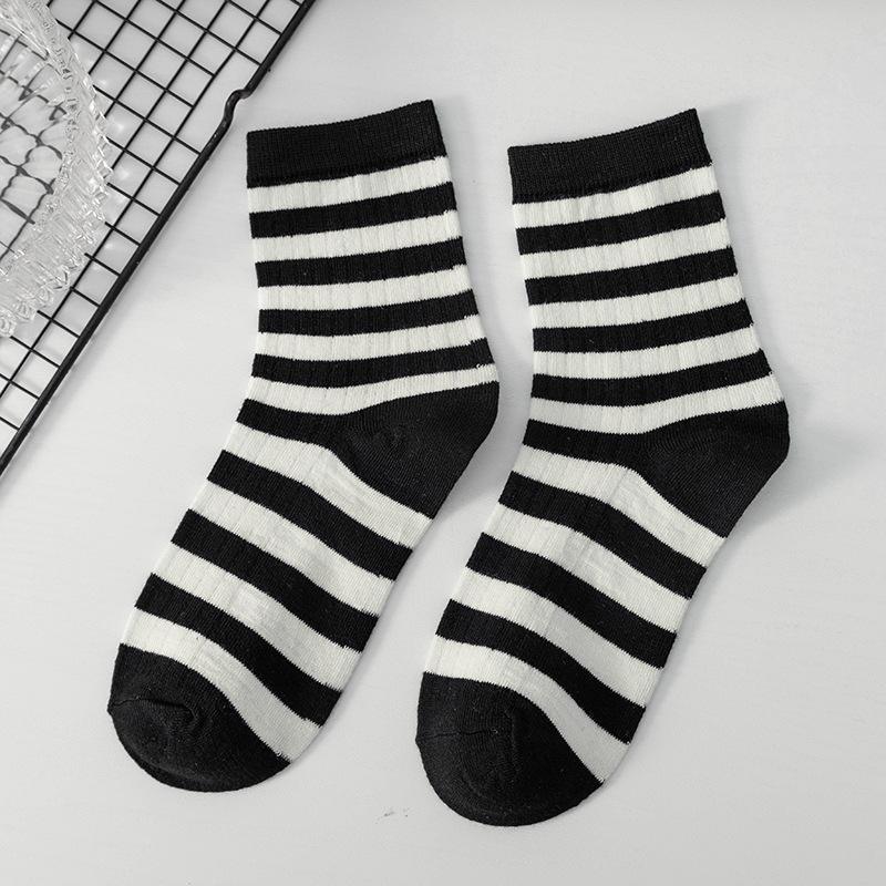 Ladies Spring and Autumn Striped Letters All Match Sports Student Mid Tube Socks