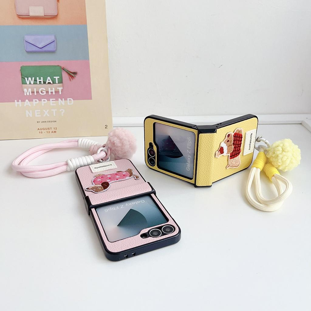 For Samsung Galaxy Z Flip7 FE 5G/Z Flip6 5G Case Cute Dog Hinge Protection Litchi Texture Phone Cover with Wrist Strap
