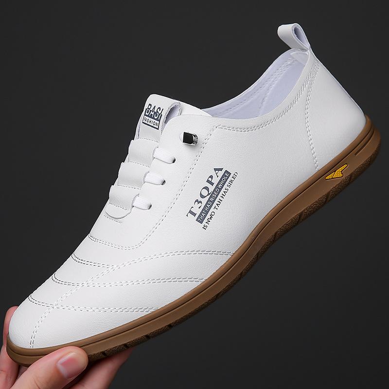 Мужская обувь 2024 года, осенняя обувь для ног, ленивые маленькие белые туфли с мягкой подошвой, одна педаль, деловая повседневная кожаная обувь, мужская тенденция