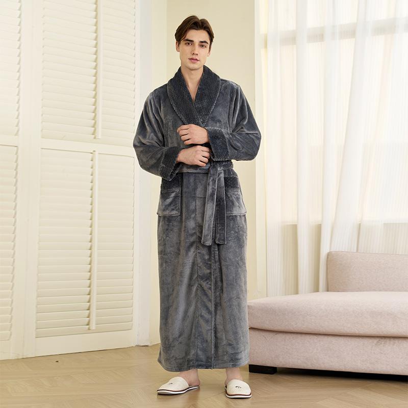 Men's Winter Shawl Collar Plush Fleece Bathrobe Soft Warm Long Sleeve Robe with Pockets Spa Robes for Men Comfortable Fluffy Homewear Sleepwear