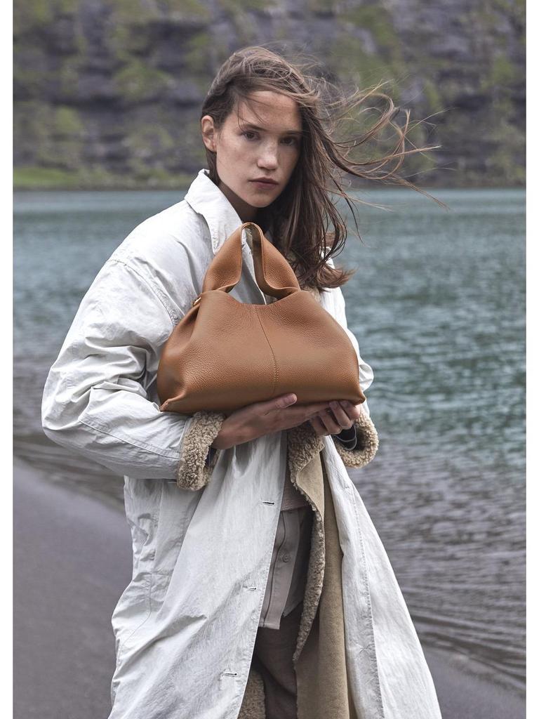 Niche Design Cloud Dumpling Women's Versatile Soft Lunch Box Shoulder Crossbody Bag