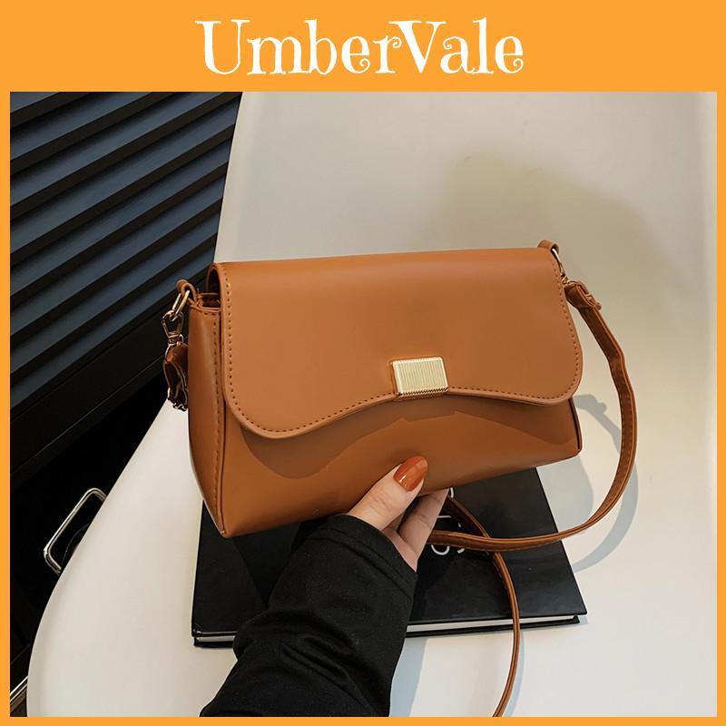 Chic Mid-soft Pu Shoulder Bag With Stitching Pattern And Magnetic Snap