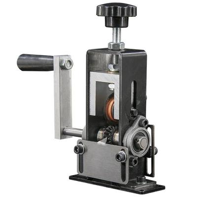 Машина для зачистки проводов и кабелей, может быть подключена к ручной электродрели.