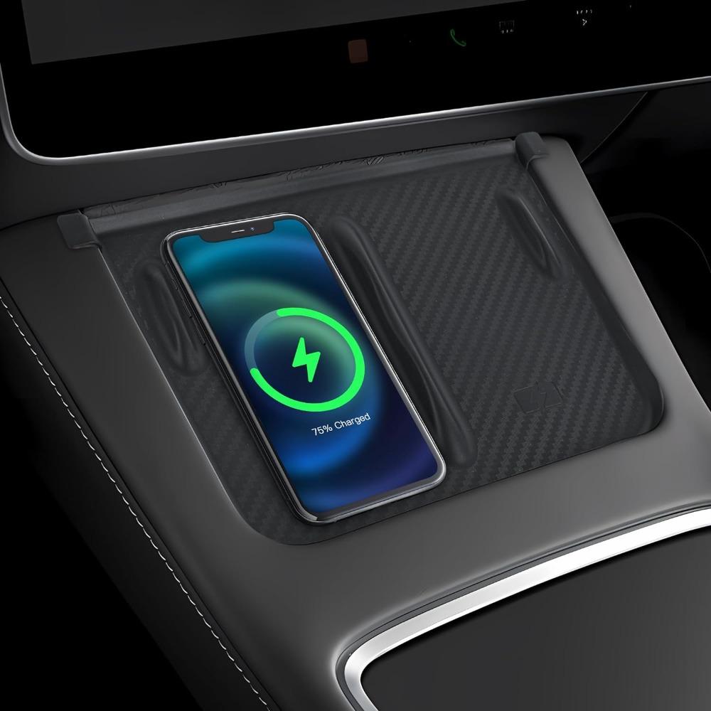Силиконовый коврик для беспроводной зарядки на центральной консоли, силиконовый чехол для панели беспроводной зарядки, детали из углеродного волокна