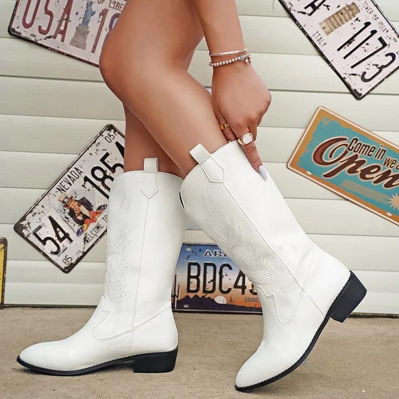 Мода Винтаж Толстый каблук Женские сапоги в стиле вестерн ковбойские модные туфли без застежек Осень Зима Вышивка Дамы Рыцарь сапоги