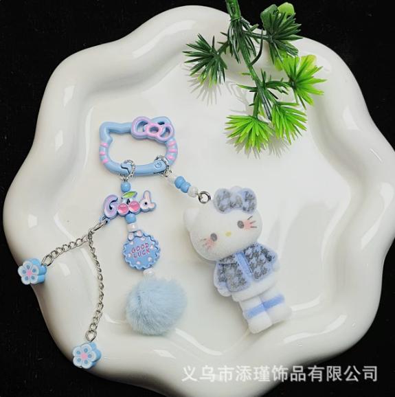 Милый брелок Hello Kitty Мультяшная игрушка Веселая Красочная кукла Подвеска для рюкзака Украшение для автомобиля Подвесная цепочка Рождественский подарок