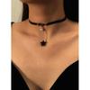 European and American Style Retro Hollow Black Lace Choker Sexy Love Necklace Choker