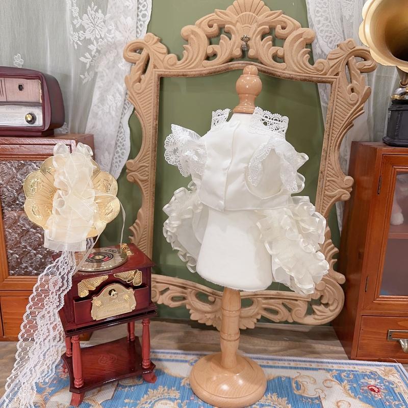 Vintage Palace Style Pet Dog Clothes White Lace Bow Princess Dress For Small Medium Dog Lolita Cake Skirts Puppy Dog Outerwear