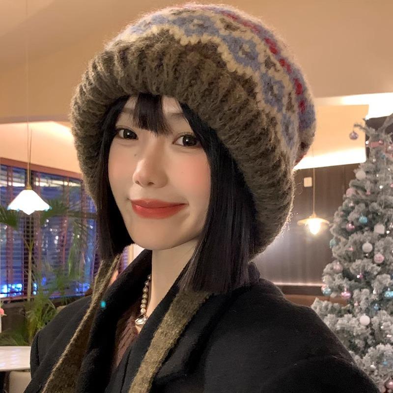Knitted hat children's autumn and winter new diamond pattern wool hat big head circumference Korean version versatile face small lace-up knitted hat