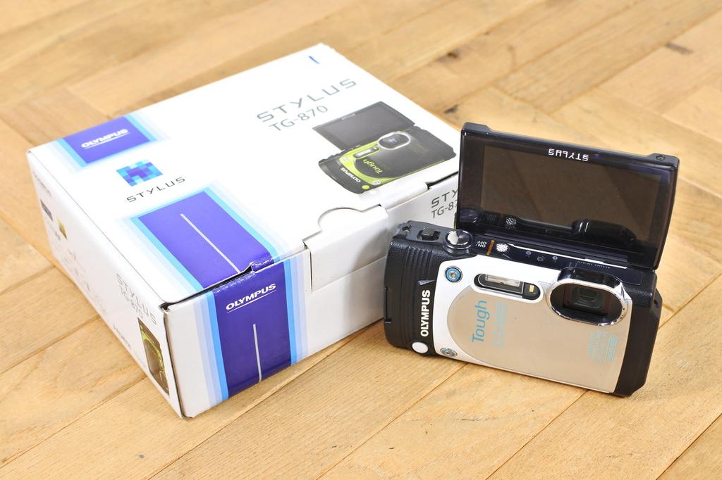 Olympus Stylus TG‑870 White 16MP Tough Digital Camera w/ Box - Tested