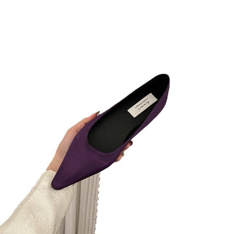 French Temperament Satin Pointed Single Shoes Women's 2025 Autumn New Shallow Mouth Senior Fairy Gentle Soft Sole Grandma Shoes