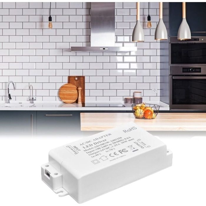 Transformateur LED 30W 24V DC 1.25A – Alimentation AC 100–240V, boîtier ABS