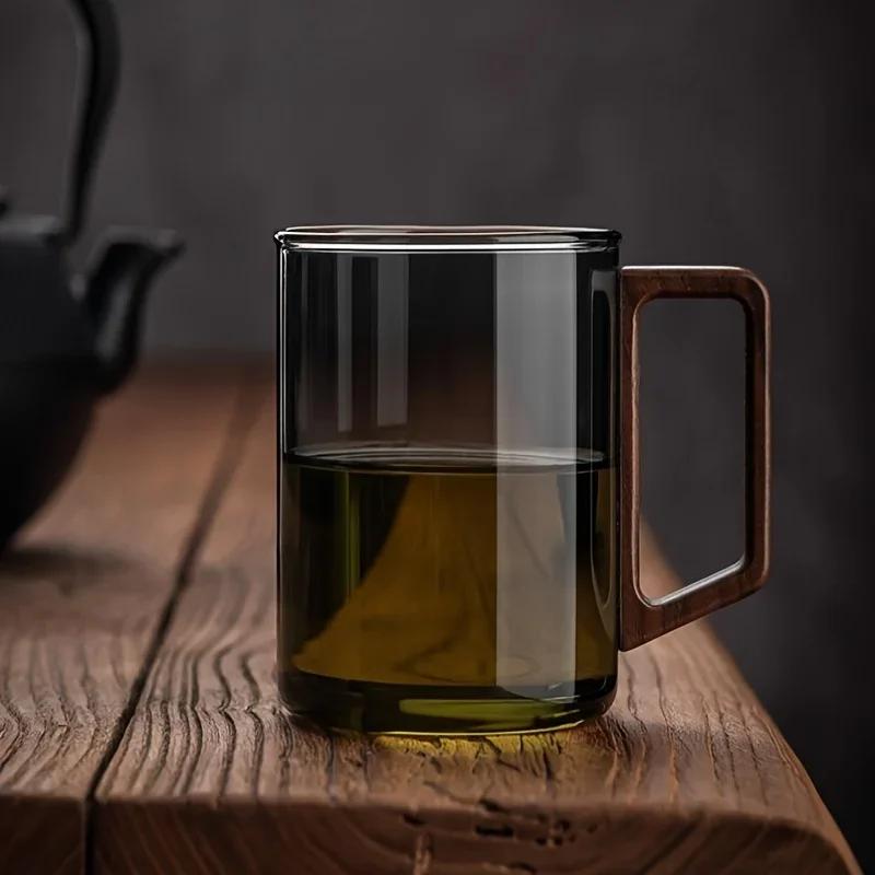 2pcs 500ml Glass Cups with Walnut Handle Household Heat-resistant Mug Large Capacity Tea Making Cup Office Drinking Glasses