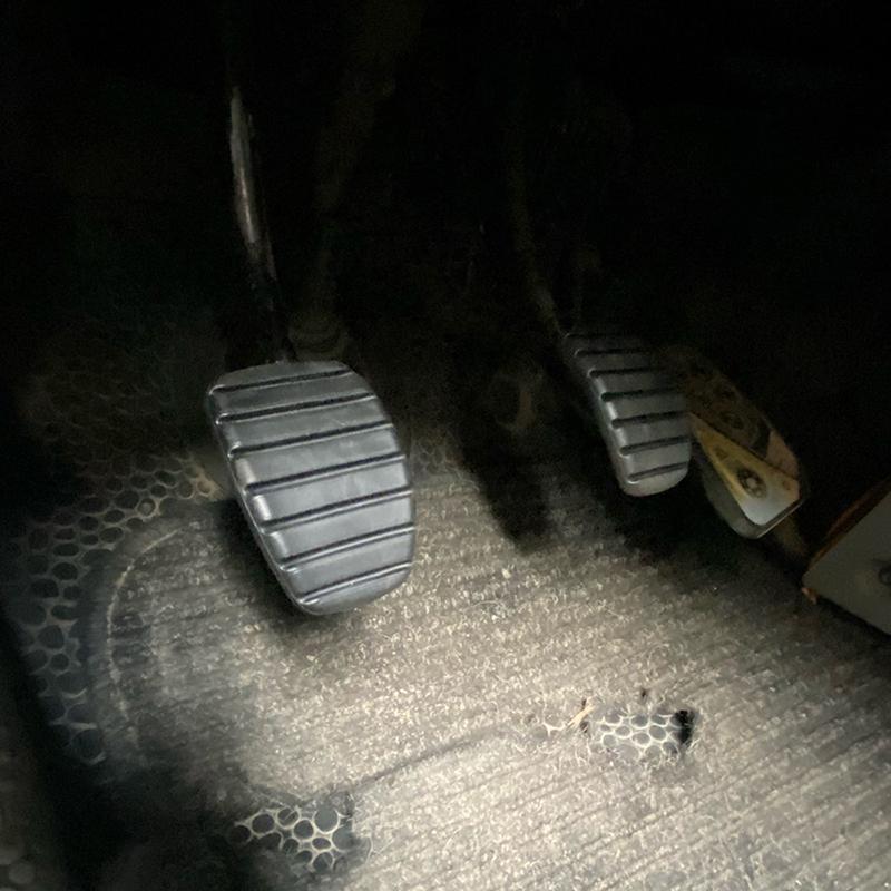 For Renault Captur J87 Clio 2/3/4 Espace Fluence Kangoo KC/KW FC/FW Laguna Latitude Car Rubber Brake Clutch Foot Pedal Pad Replacement Cover