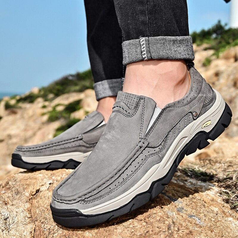 Men Casual Shoes Slip On Genuine Leather Sneakers Fashion Men Flats Autumn Shoes Black Comfortable Men Moccasins Flats