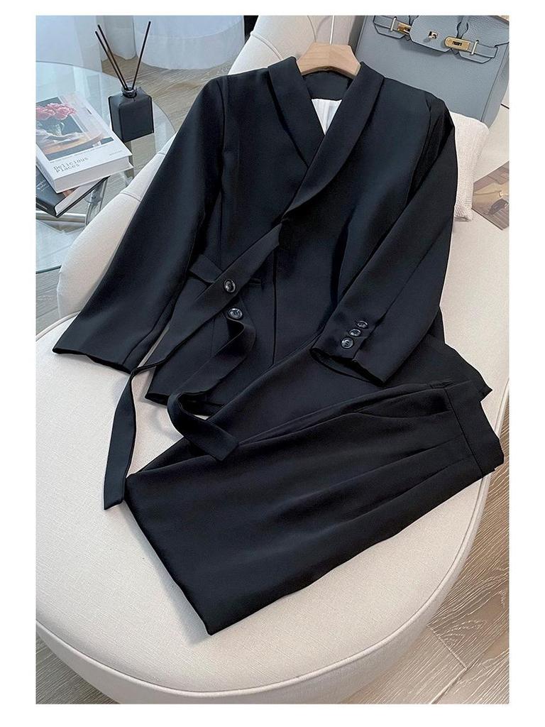 Корейский костюм-двойка Socialite 2024 со шнуровкой: Женский свободный стиль весна/осень