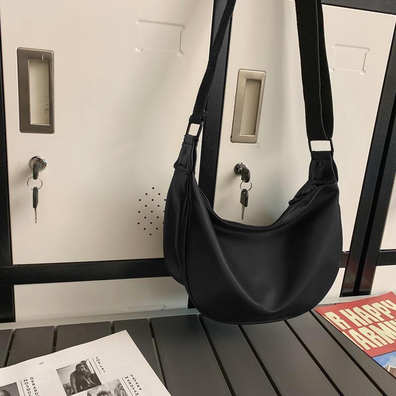 Soft Sister Bag Women'S Tide Simple Solid Color Shoulder Messenger Bag Japanese Harajuku Dumpling Bag