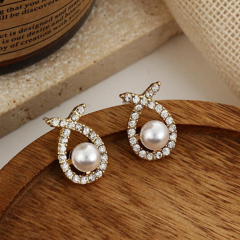 Серебряные игольчатые маленькие ароматные серьги-гвоздики с жемчугом в виде цветка ветра, легкие роскошные серьги в стиле знаменитостей, элегантные серьги в стиле ретро, модные серьги High Sense