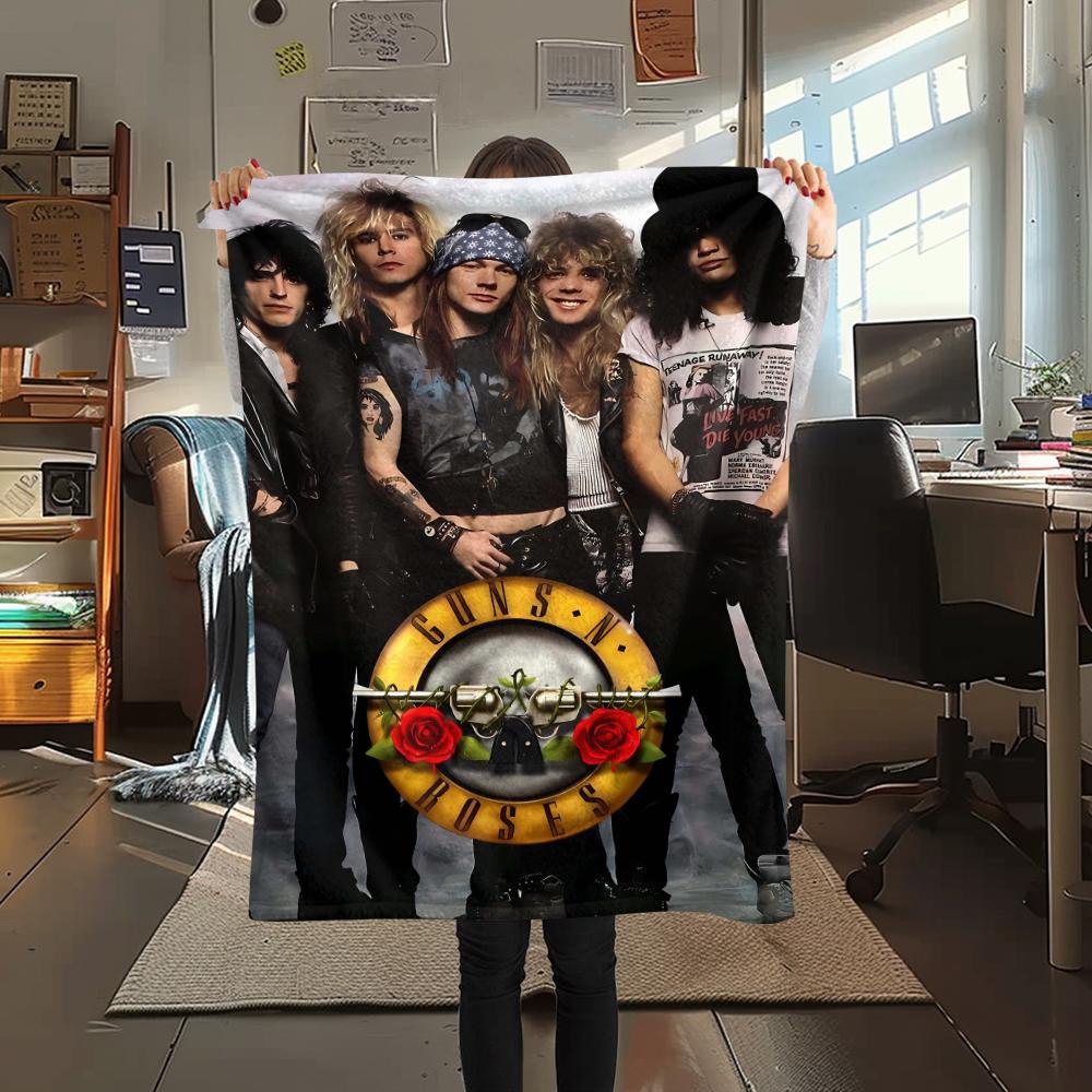 1 шт. Фланелевое одеяло с принтом Guns&Roses, Высокое качество, Удобное для всех сезонов, Декор для дома, Тепло и уют, Идеально для подарков