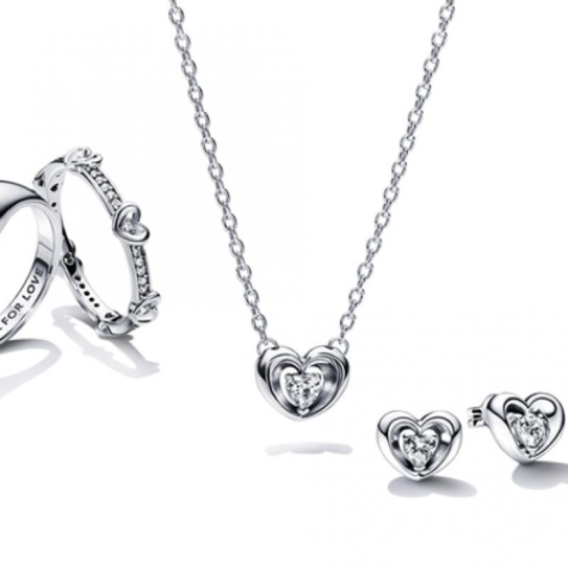 Pandora Radiant Heart   Floating Stone Stud Earrings 292500c01