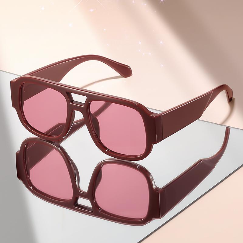 New Retro Double Beam Square Framed Sunglasses for Travel and Daily Wear