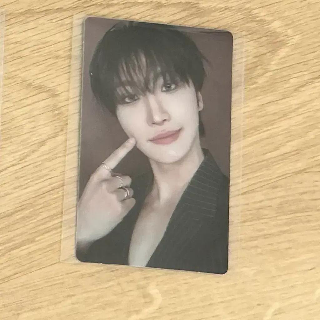 ATEEZ 8th Anniversary Exhibition trading card Seonghwa 50,000 won seonghwa pc photocard ateez trading 8th Anniversary Exhibition