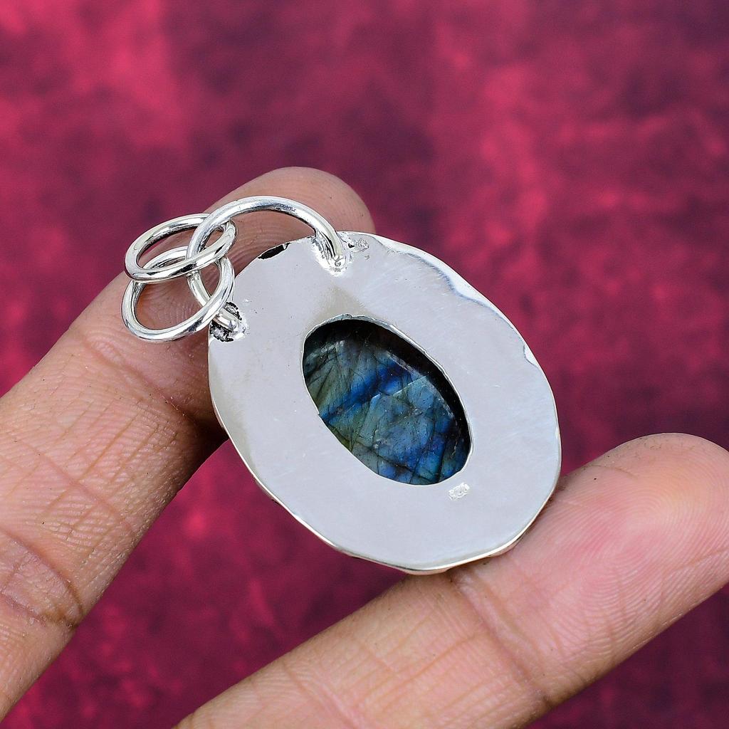 Labradorite Pendant, 925 Sterling Silver Pendant Jewelry. Gift For Women Handmade Pendant Gemstone Jewelry