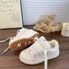 Высокоценная нишевая цветовая схема хлебные туфли женские прилив осень новая мода универсальные повседневные маленькие белые кеды
