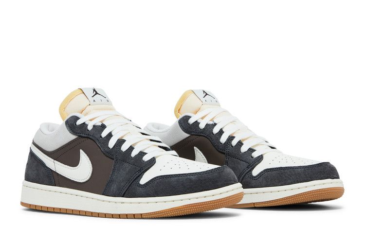 Men's Sneakers Jordan 1 Low SNKRS Day Korea Magpie (2023) White/Grey-Gum