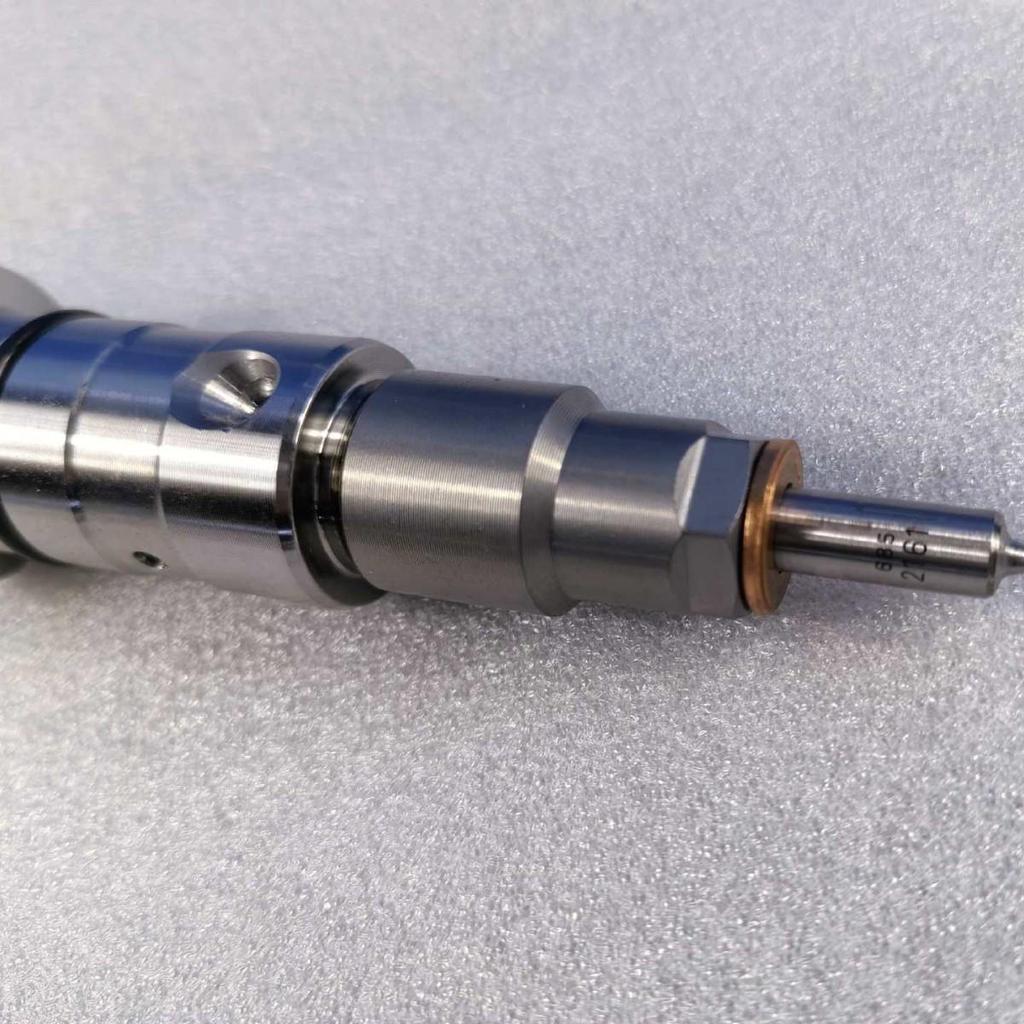 Compatible Injector for Cummins ISLE Engine 4994541