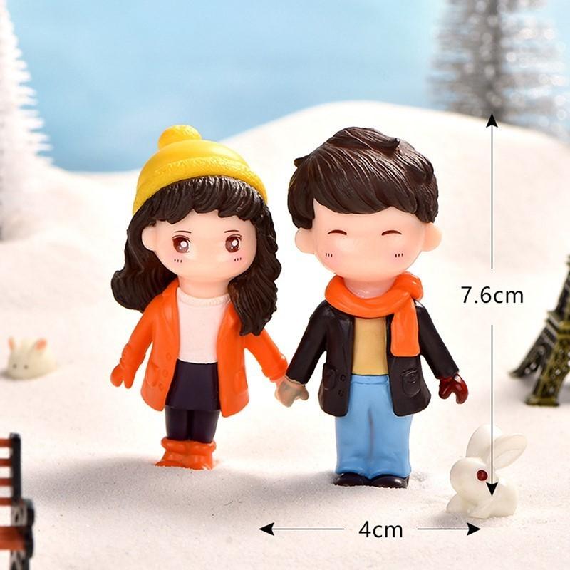 Sweety Lover Couple Chair Figurines Miniatures Fairy Garden Home Decor Desk Garden Decorative Craft Resin Craft Scene Decoration