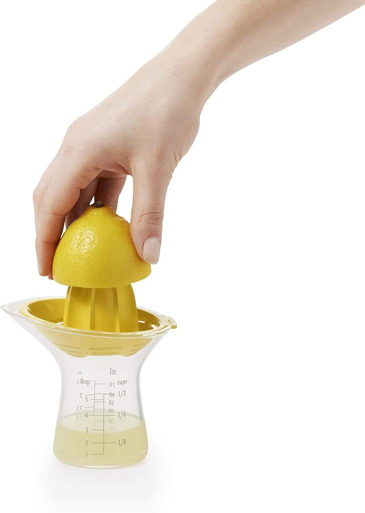 OXO Squeezer Citrus Juicer Small