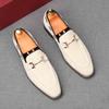 Модные Новые Мужские Туфли Слипоны из Коровьей Замши, Мужские Дизайнерские Лоферы с Металлической Пуговицей, Свадебная Обувь для Выпускного Вечера, Обувь для Возвращения Домой, Zapatos Hombre