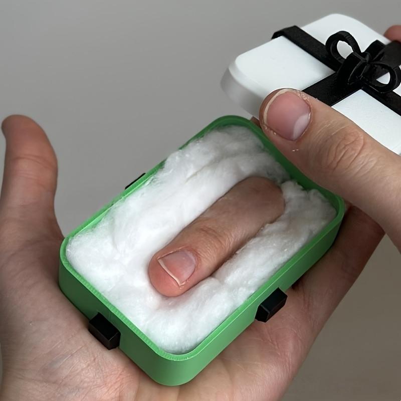 1PC Prank Gift Box, Middle Finger Surprise, Fun Family Gifts, Novel Prank Gift Box and Fun Toys for Birthday Parties