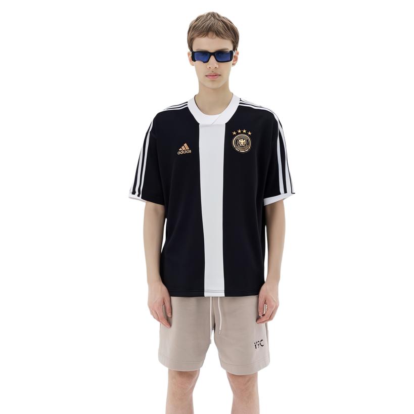 adidas Футболки Мужские Черные V-образный вырез Умеренный Прямой крой HF4071-