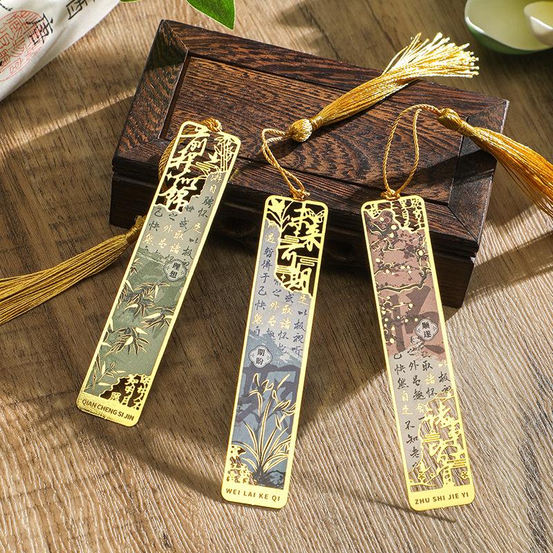 Retro Metal Bookmark Hollow Bronzing Book Mark With Tassel For Reader Writers Lovers Students Stationery Gifts School Supplies