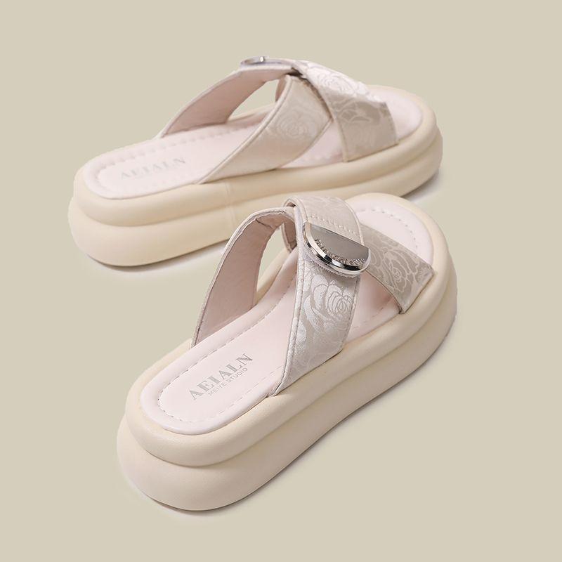 Internet celebrity explosion muffin thick bottom wear fashion 2025 summer new French with skirt slippers women's height sandals