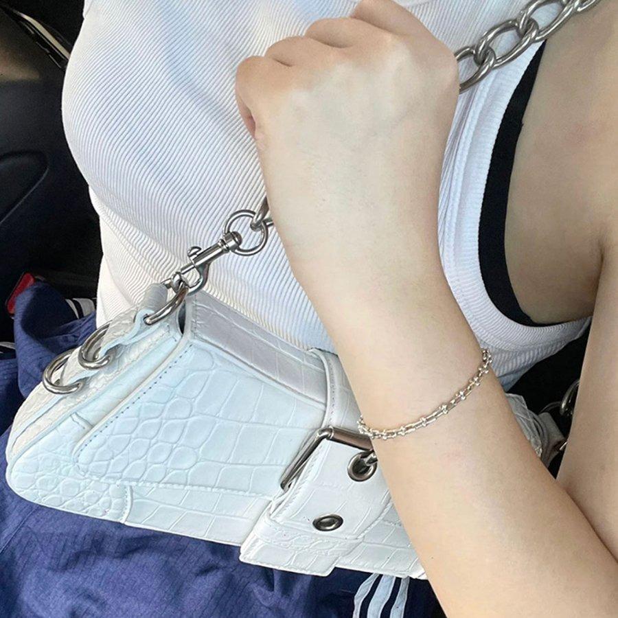 Bag Female Spice Girl Solid Color Niche Design Chain Portable Underarm Bag Crocodile Baguette Crossbody Bag