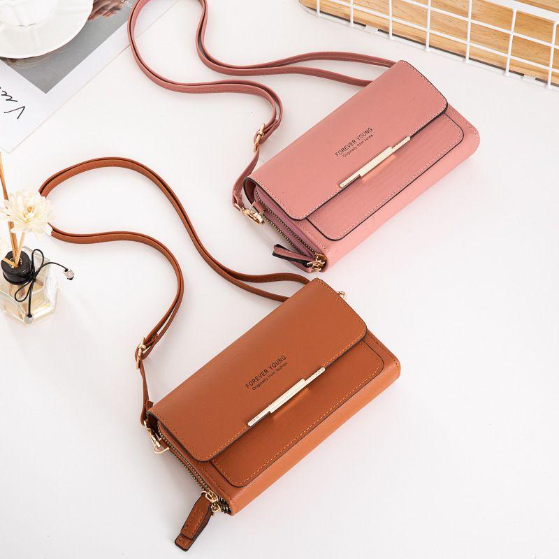 High-quality Leather Cellphone Bag For Women With Elegant And Simple Design