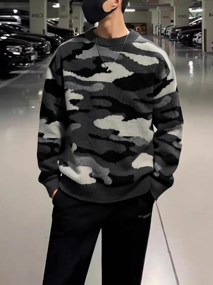 Korean Camouflage Round Neck Sweater: 2025 Autumn/Winter Men's Casual Knitwear Fashion.