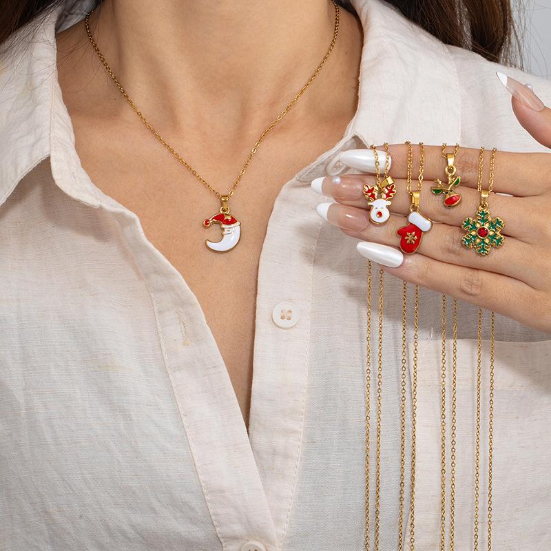 European & American Christmas Moon Necklace: Stainless Steel Light Luxury Clavicle Chain