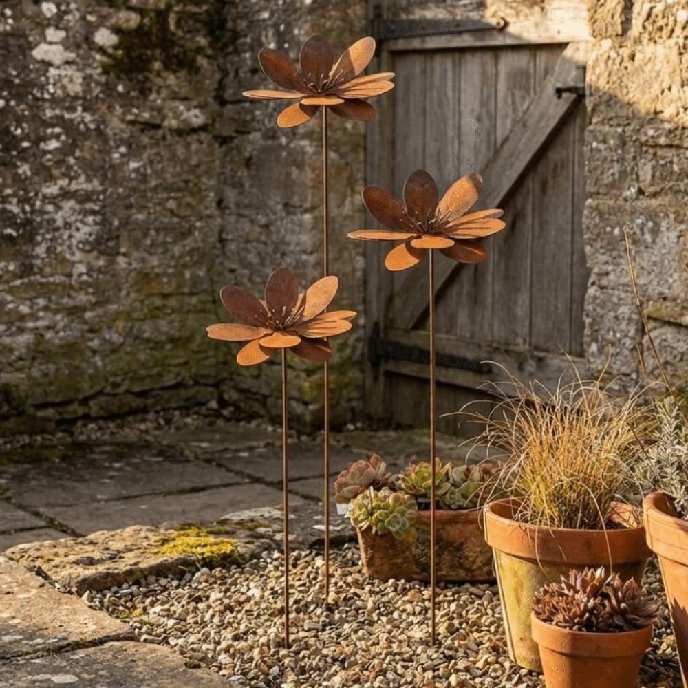 Cast Iron Flower Garden Stake Weathered Rust Finish Flower Yard Art Decor Rustic Plant Stakes Yard