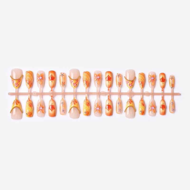 Миндальные ногти с кленовыми листьями и стразами (30шт): 3D французский маникюр с носимым дизайном на клейкой основе для Осени/Зимы.