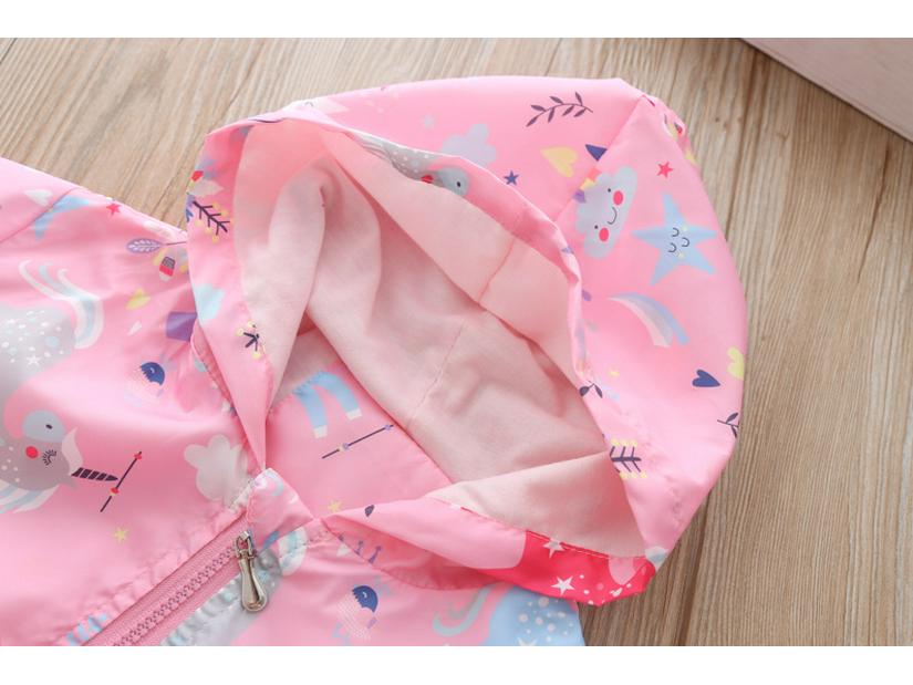 Куртки с граффити весна/лето 2024 для детей: Новая коллекция для детей и малышей