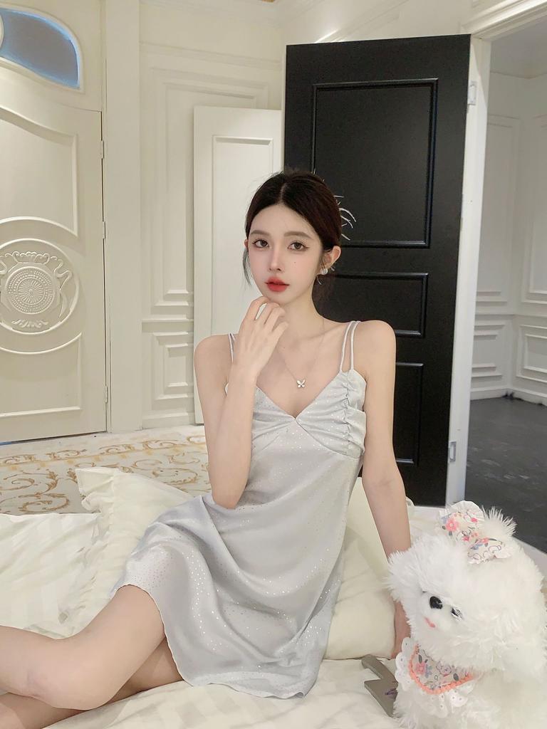 Pajamas new summer women's sexy suspender pajamas ice silk pure wind with chest pad V-neck mood pajamas temptation