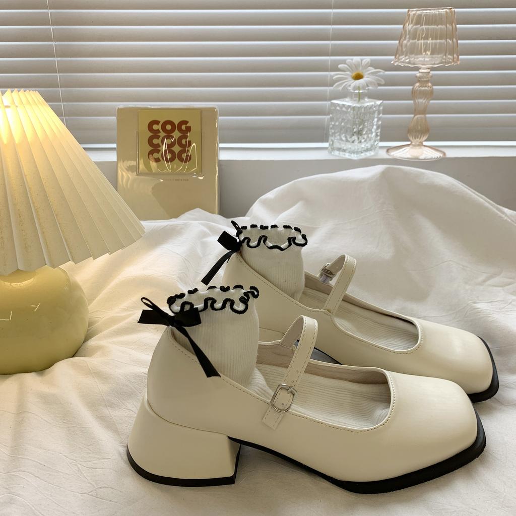 Женские туфли на высоком каблуке, серебристые, на толстом каблуке, новинка весны 2024 года, женские туфли Мэри Джейн с пряжкой из одного слова, французские маленькие кожаные туфли