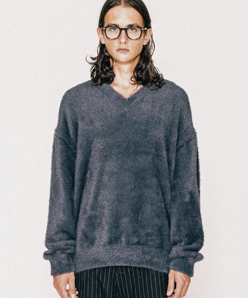 VASTIC Hairy Reverse V-Neck Knit_Charcoal